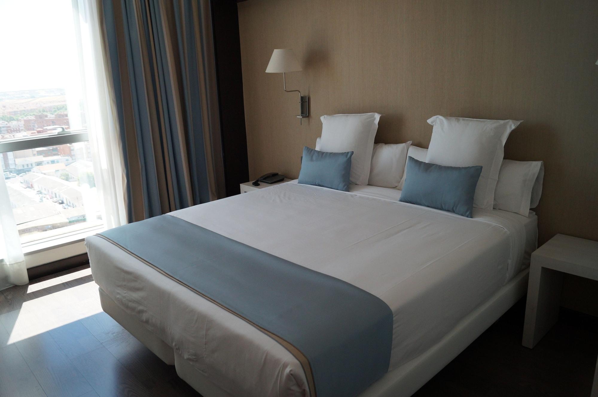 Lcb Hotel فوينلابراذا المظهر الخارجي الصورة